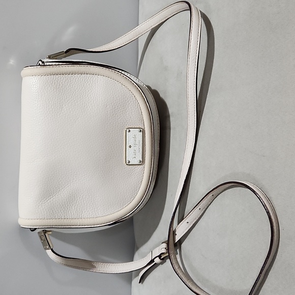 kate spade Handbags - Kate Spade crossbody